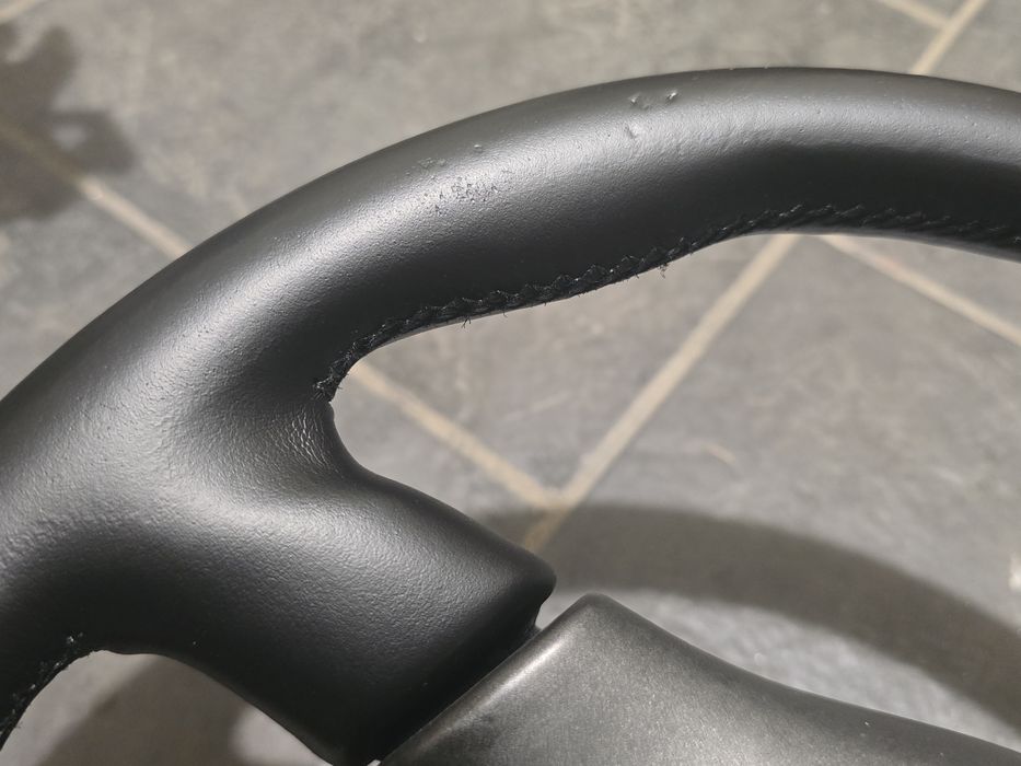 Волан БМВ Е30, Е34, Е32 и др Nardi Blackline 365mm ОЕМ