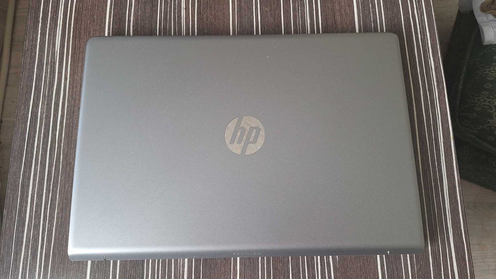 Лаптоп HP Pavilion i5‑8250U