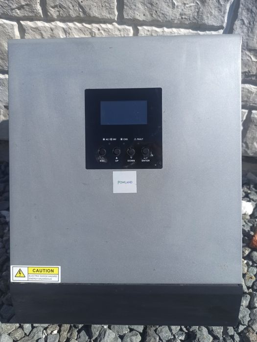 Соларен инвертор 24v