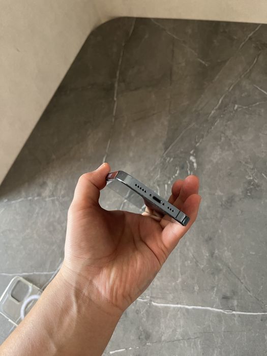 Айфон 13 про  срочно