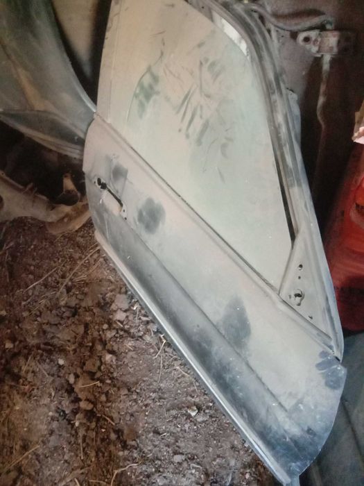 продам запчасти на бмв е 34