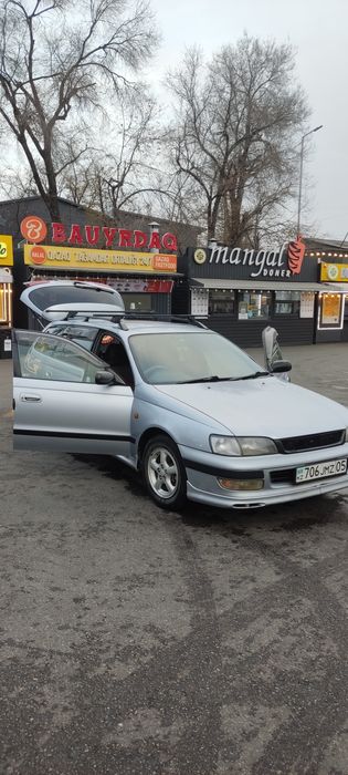 Тойота Калдина 1996 г