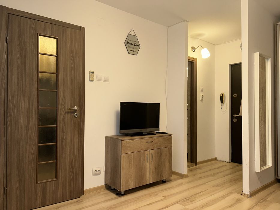 Închiriere garsonieră Mega Mall