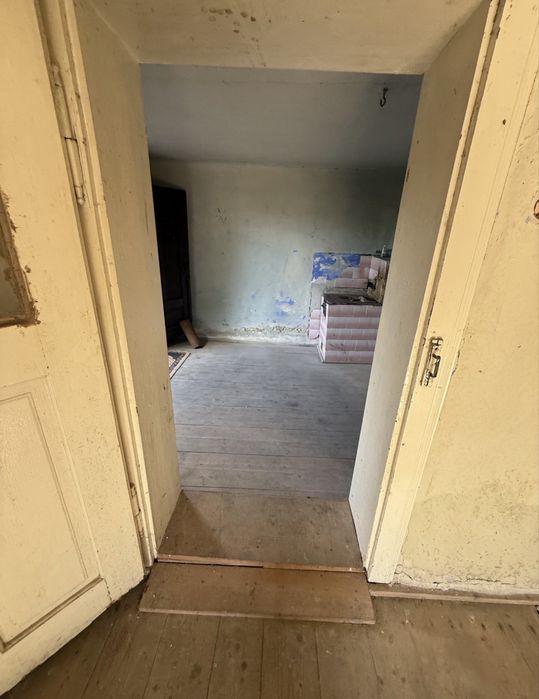 Casa cu livada / Teren intravilan / Sacel - 1400 mp Pozitie centrala