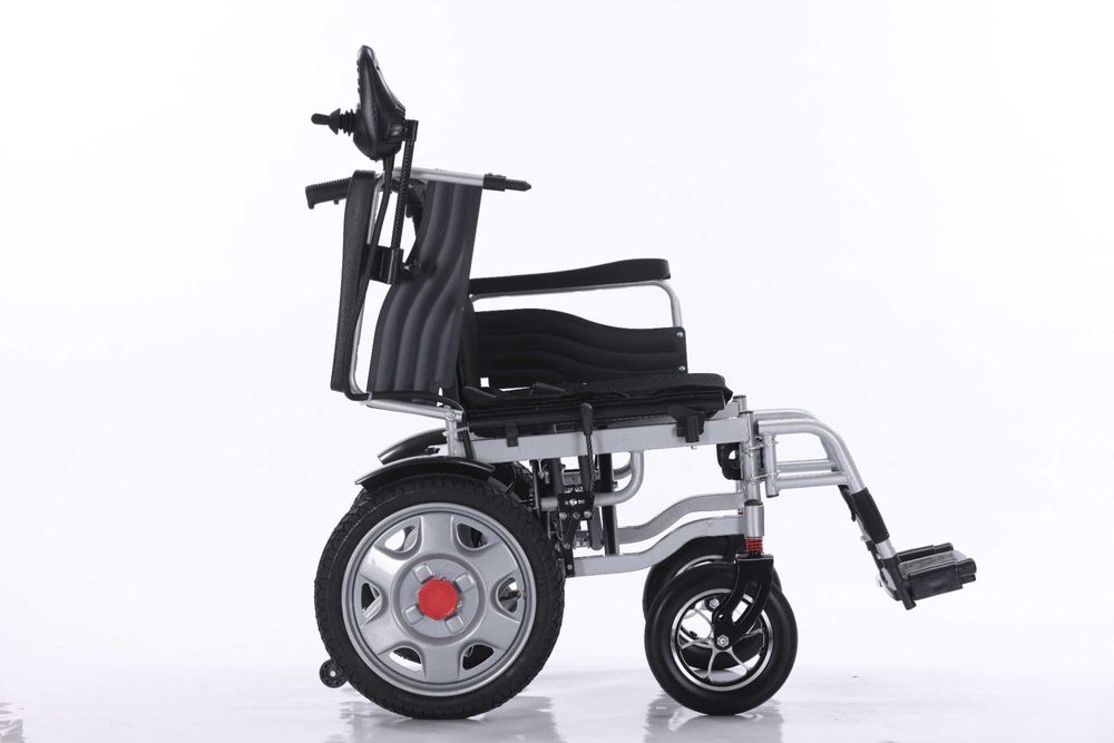 Электрическая инвалидная коляска