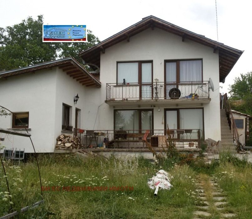 Къща в с. Видрица 120m²