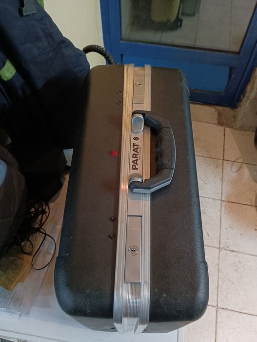 Куфар за електричари parat