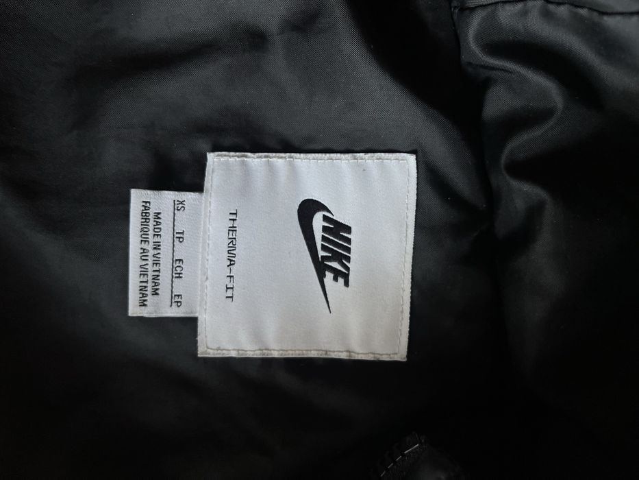 Оригинално яке Nike