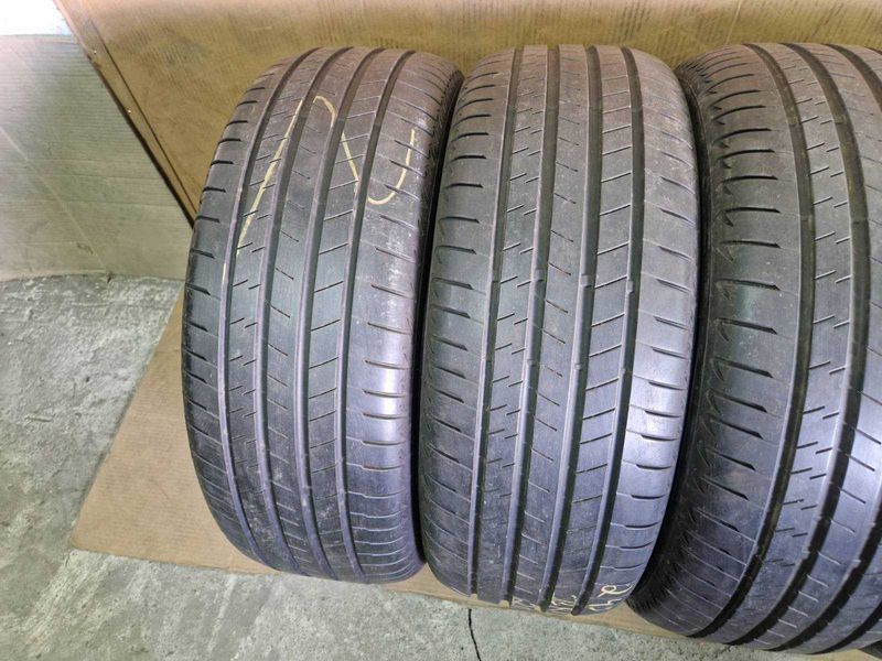 4 Bridgestone R19 245/50
летни гуми
DOT2220