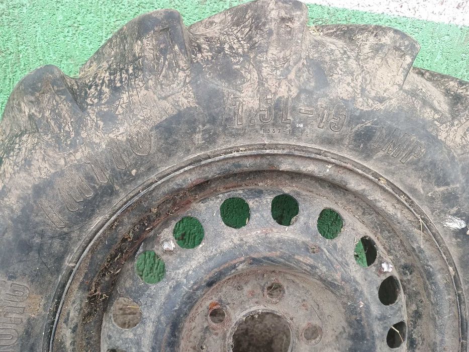 Гуми рибена кост 15 цола