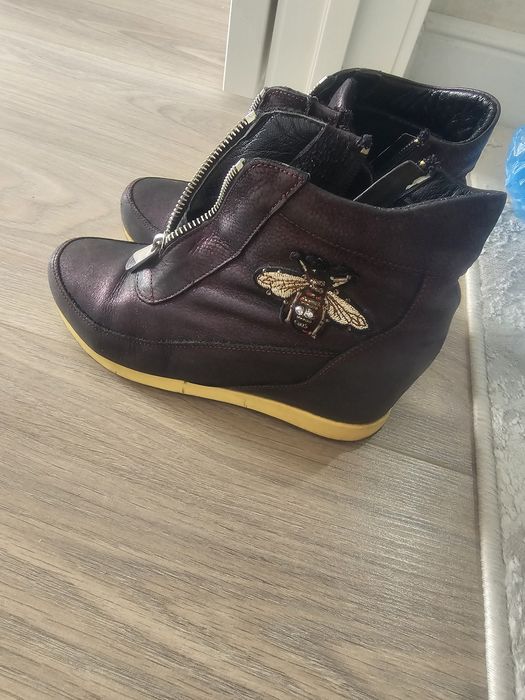 Продам обувь недорого