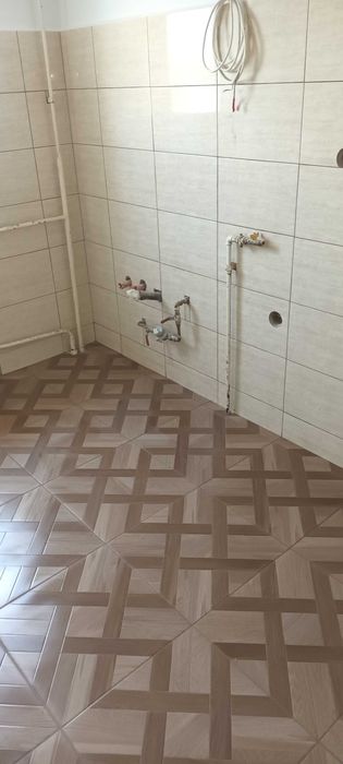 Execut lucrări de renovare case și ap.