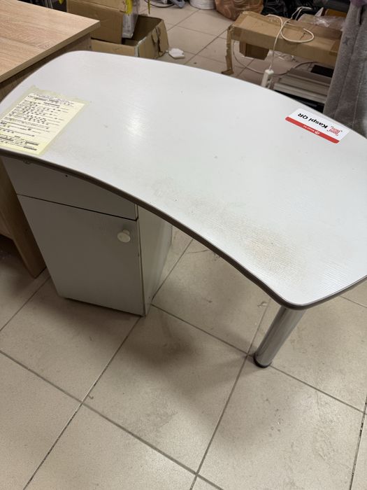 Продам стол ресепшен