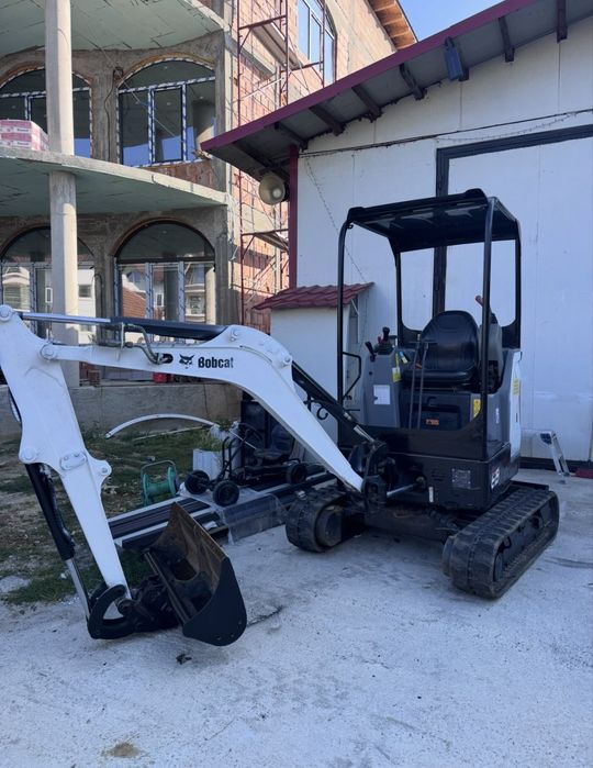 Excavatoare 2 la vanzare aduse recent din uk