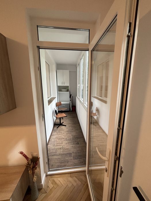 Inchiriez apartament cu 2 camere decomandat