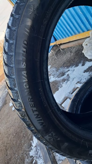 Шины зимние шипованные 235/55/20