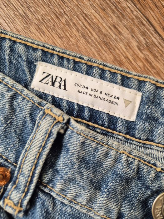 Джинсы Zara 42-44