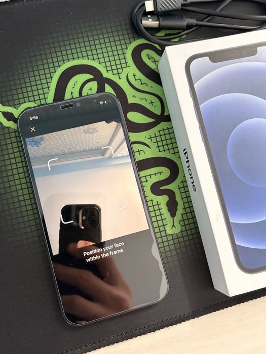 iPhone 12 100% батерия