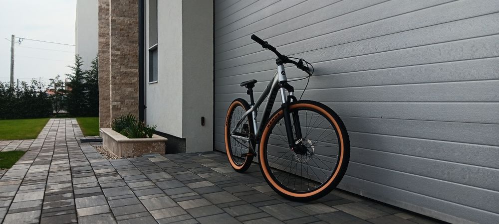 Dirt jumper Attabo Pert 2.0