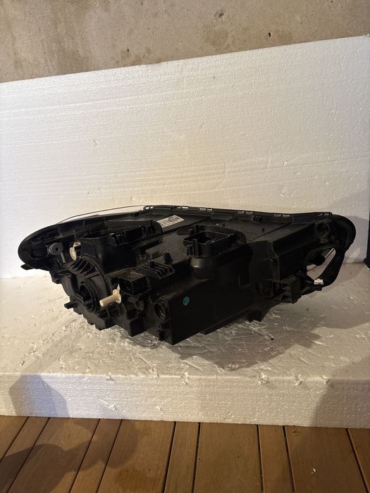 ляв фар Bmw X1 F48