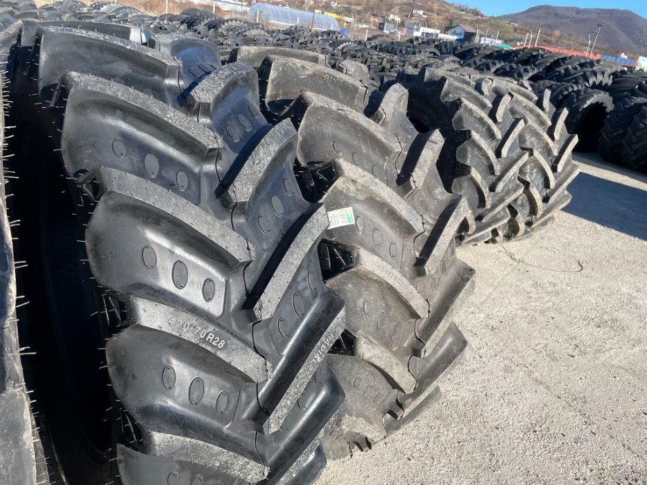Anvelope BKT 420/70 R28 ADIALE JOHN DEERE livrare grauita