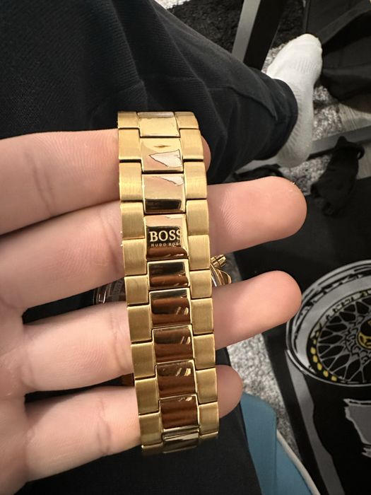 Ceas hugo boss placat cu aur