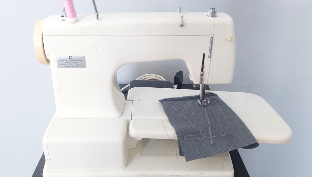 Masina cusut pfaff select 1522   privileg  necbermann.