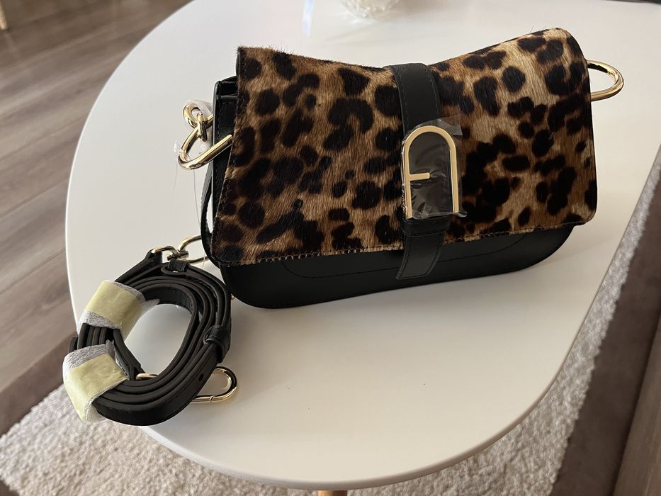 Дамска чанта Furla с принт леопард