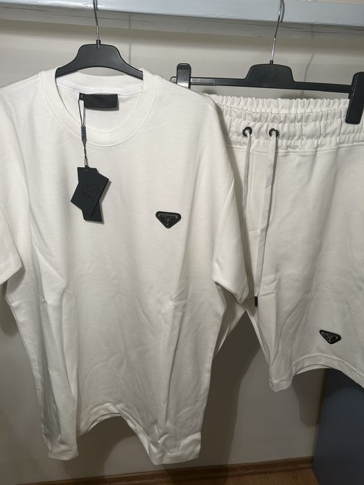 Compleu Prada Premium