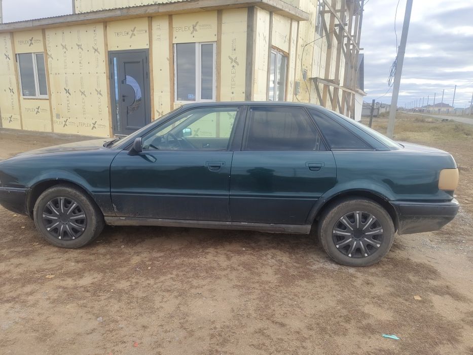 Продам машину Ауди б4