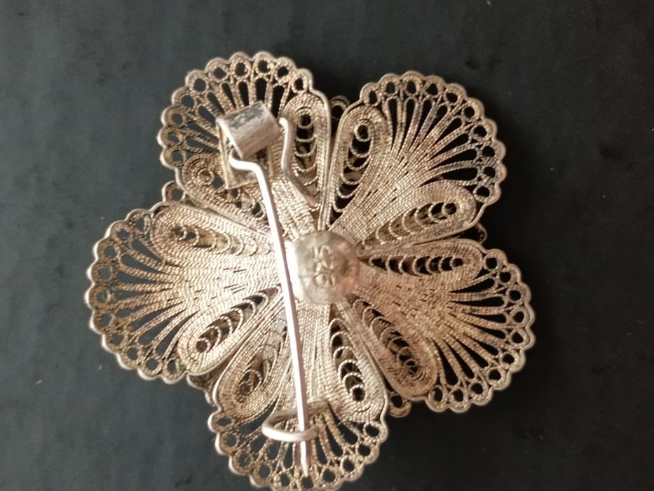 Broșă vintage filigran argint+carneol