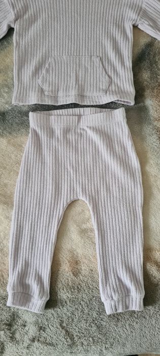 Compleu George, 12-18 luni