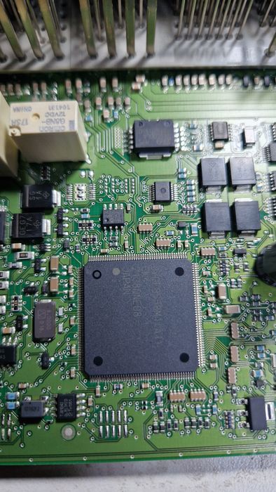 Автоэлектронщик-диагност