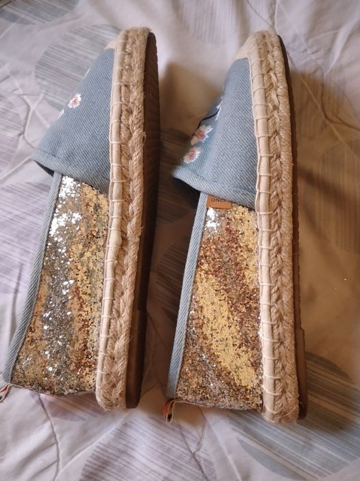 Обувь женская 39 размер