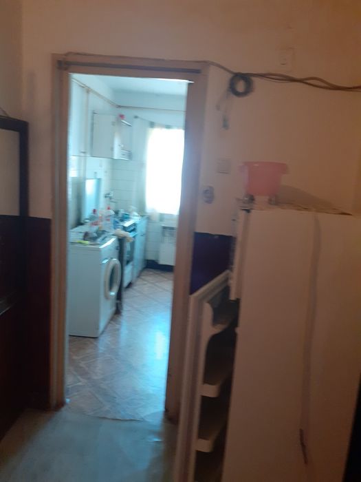 Chirie apt 2 camere