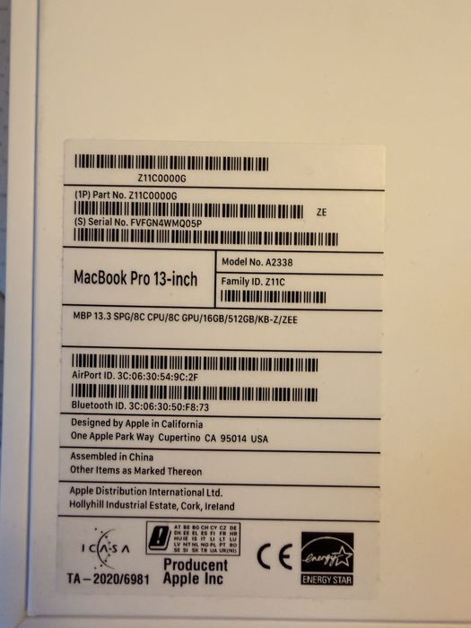 Macbook Pro M1/ 16 RAM / 512 SSD/