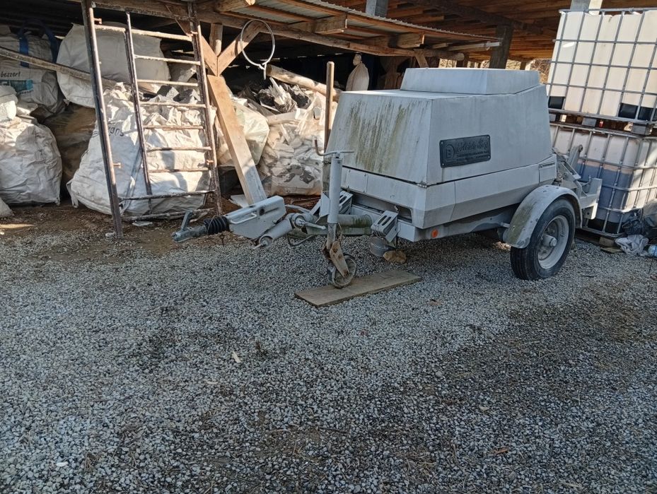 Vând Pompă De Beton