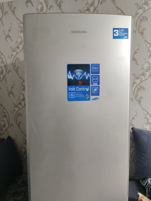 Продам холодильник