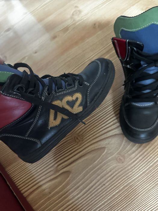 Кожанная кроссовка на девочку и на мальчика