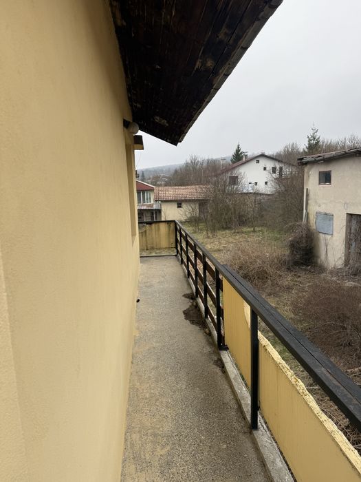 Продава се Къща в с. Ушинци, Област Разград - 155 кв.м за 741 €/кв.м - Снимка #10