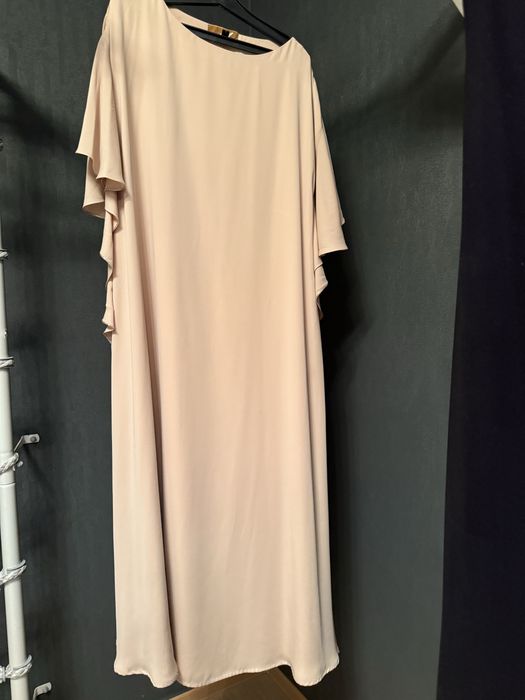 Продается новое платье