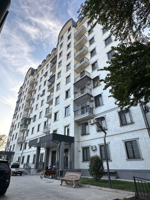 Продается 3 комнатна. Новза. Прокурорский дом