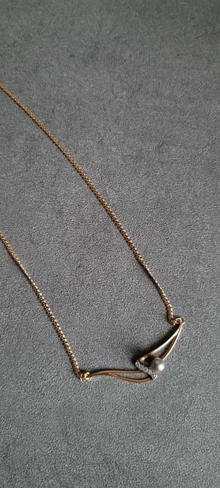 Колье золотое с жемчугом