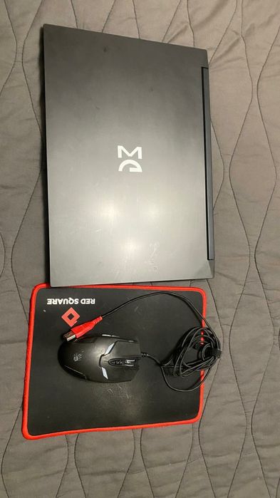 Ноутбук игровой DreamMachines