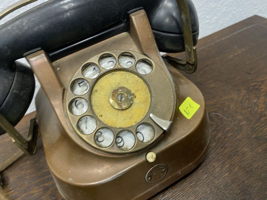 Белгийски телефон RTT 56A ATEA меден корпус 1956 Белгия