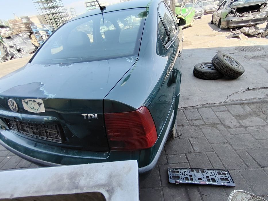 Contact cu cheie 4 B0 905 851 A Volkswagen VW Passat 1999