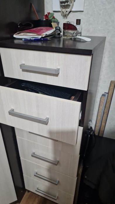 Продам шкафы для одежды