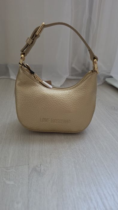 Дамска чанта Love moschino