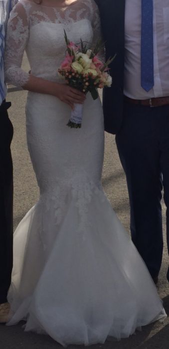 Rochie de mireasa lucrata manual