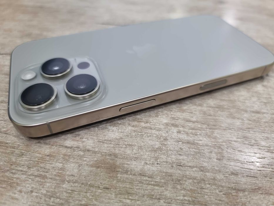 iPhone 16 Pro 128GB 100%